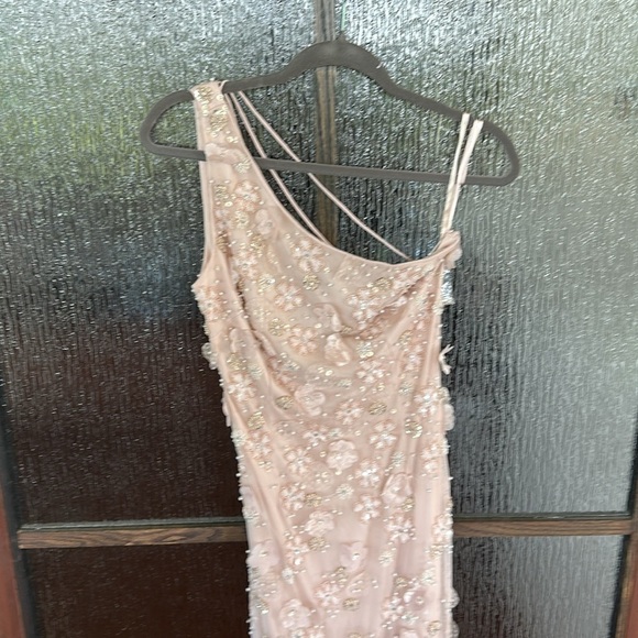 Maxi Mac Duggal 9168 Embellished One Shoulder Strappy Trumpet Gown size 4 - Picture 9 of 13